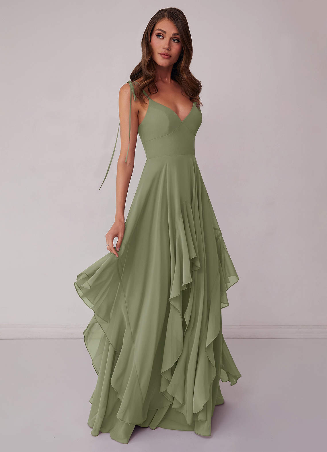 Gestuftes Kleid in A-Linie aus Chiffon mit V-Ausschnitt-AZ46122409-Endgültiger Verkauf